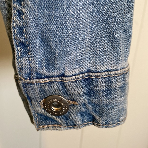 Denim jacket - Picture 5 of 6